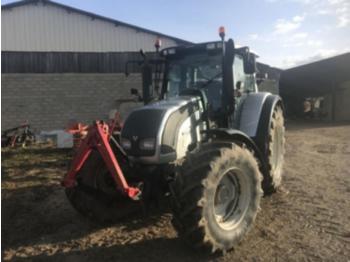 Tractor Valtra n142 direct: foto 1