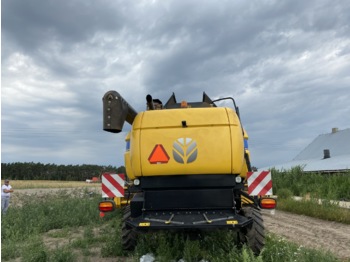 Cosechadora de granos new-holland CX 6090: foto 1