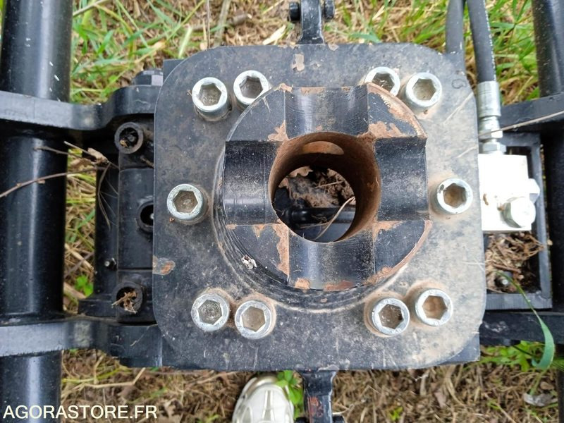 Maquinaria de construcción BENNE PRENEUSE NEUVE 250 L