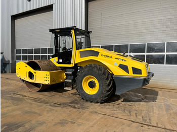 Bomag BW219DH-5 / CE certified / 2021 / low hours - Rodillo: foto 3