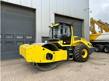 Bomag BW219DH-5 / CE certified / 2021 / low hours - Rodillo: foto 2