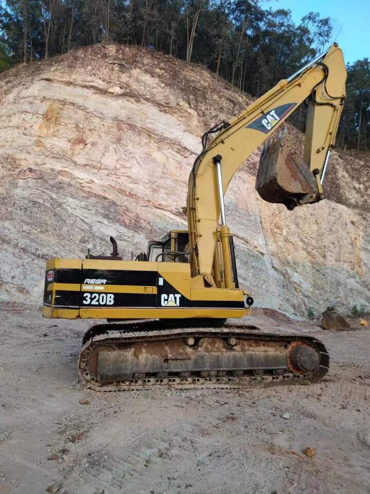 Excavadora de cadenas CATERPILLAR excavator cheap 0.7m³ excavator CAT 320B, E200B: foto 2
