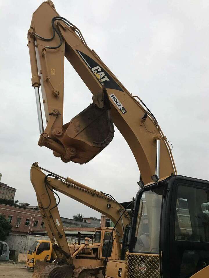 Excavadora de cadenas CATERPILLAR hydraulic excavator super good CAT exacavator 320C, 320CL: foto 4