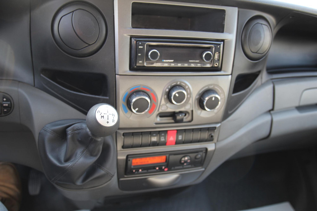 Camión con plataforma elevadora Iveco Daily 70-170   EEV  VDT-170-F  20 m  2 Pers.Korb