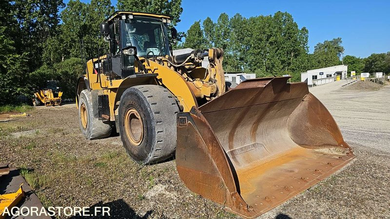 Cargadora CHARGEUR SUR PNEUS CATERPILLAR 966K - 2014 / env 16 800 HEURES
