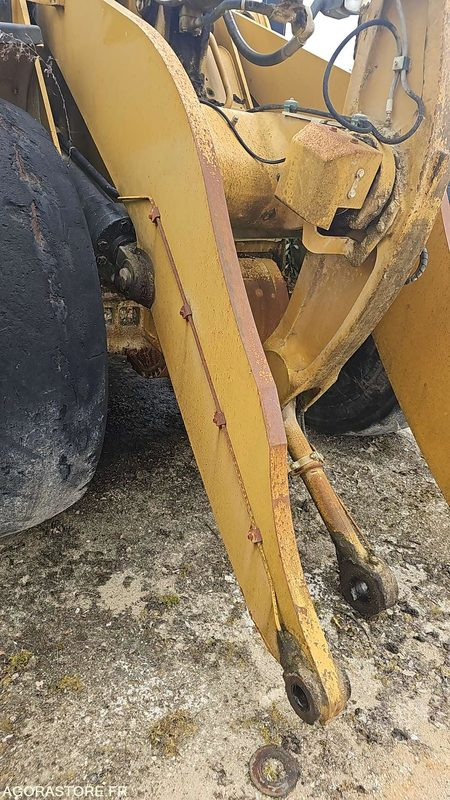 Cargadora CHARGEUR SUR PNEUS CATERPILLAR 972K - 2013 / 12 577 HEURES