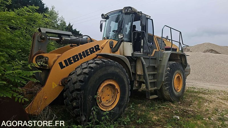 Cargadora CHARGEUR SUR PNEUS LIEBHERR L586 - VATZ0461AZB032490 - 2013 / 13 580 HEURES