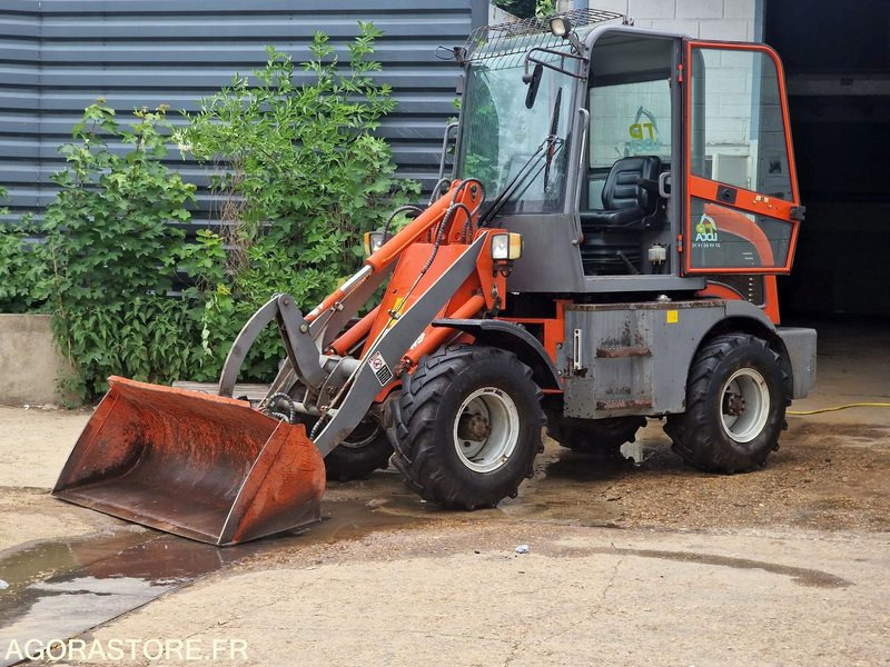 Cargadora CHARGEUSE SUR PNEUS EVERUN ER08 EASY DIESEL 24CV - 2017 - 580 heures