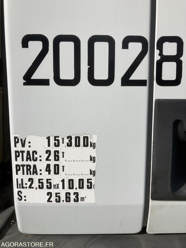 Cisterna de riego asfáltico BIREPANDEUR 6X2/4 RENAULT/SECMAIR CHIPSEALER 60 - 2010 - 259 484 KM