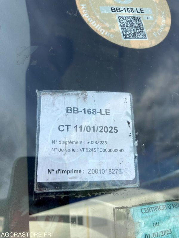 Cisterna de riego asfáltico BIREPANDEUR 6X2/4 RENAULT/SECMAIR CHIPSEALER 60 - 2010 - 259 484 KM