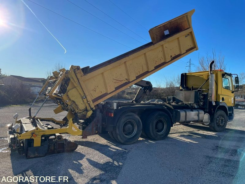 Cisterna de riego asfáltico FINISSEUR D’INTERVENTION RAPIDE - DAF - FIR 3000 - 2003 / 335000 KM