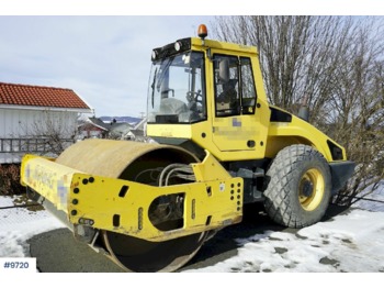 Compactador Bomag BW 213 DH