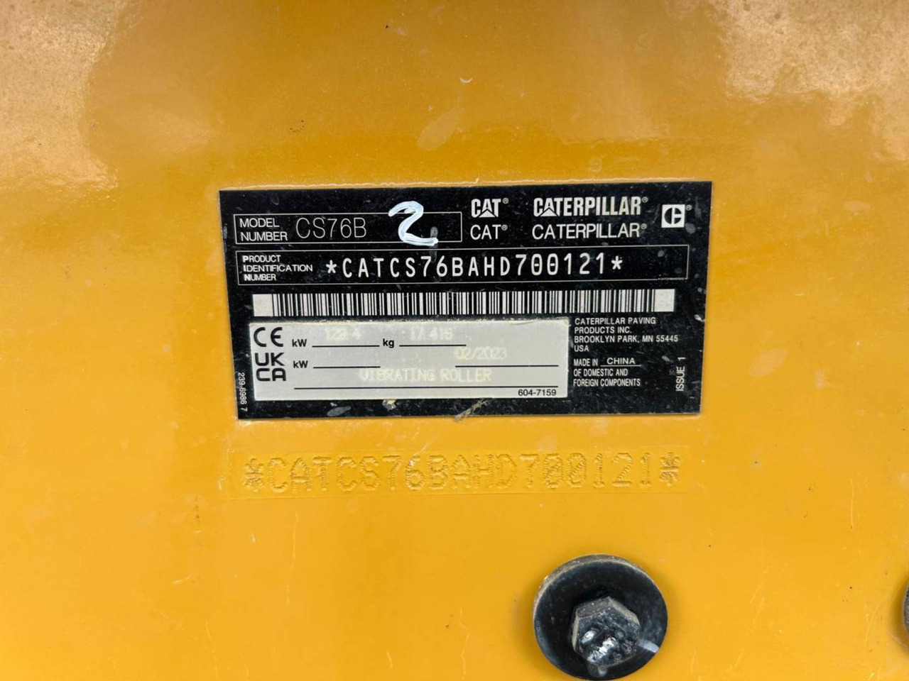 Compactador CAT CS76B