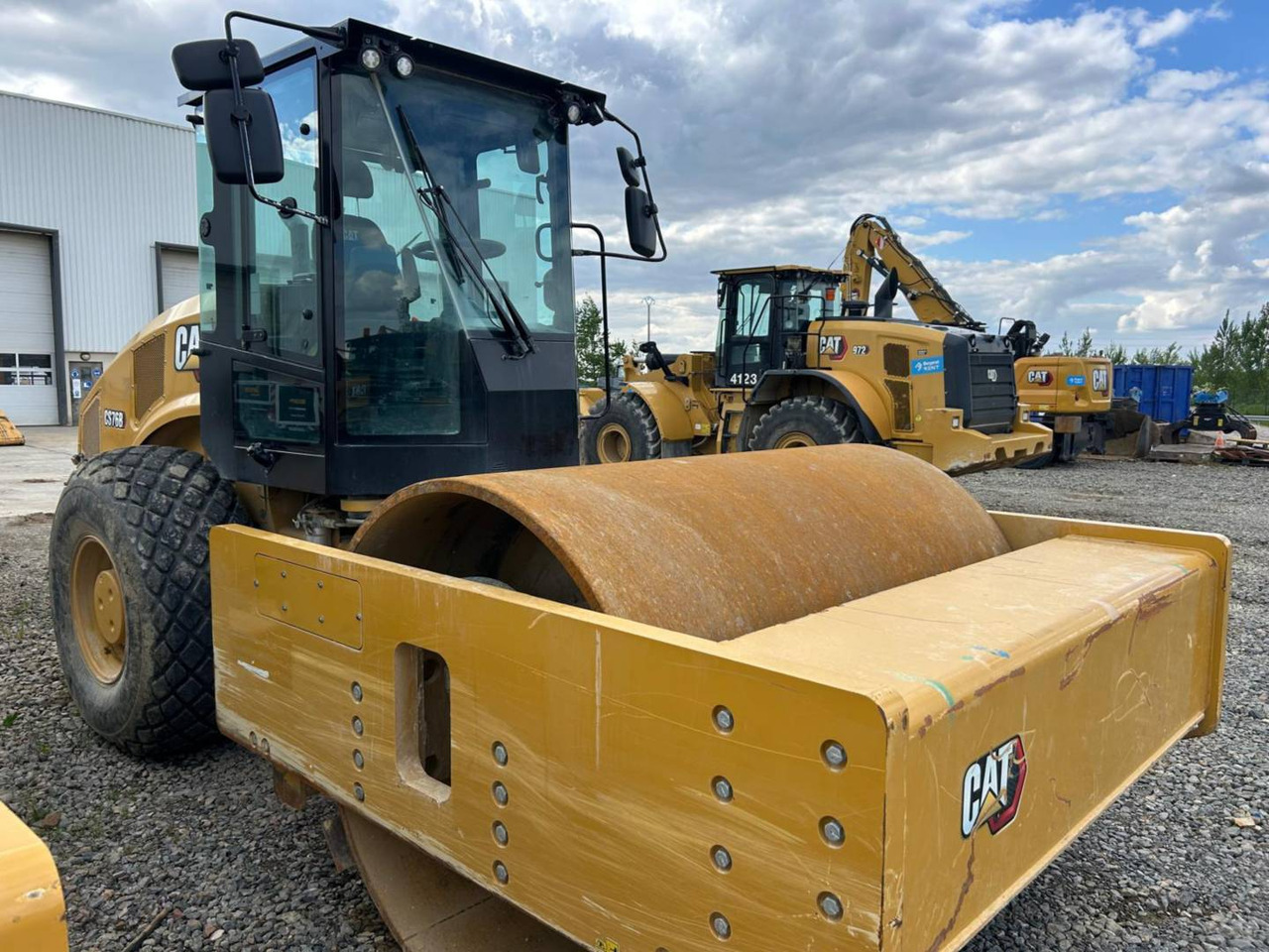 Compactador CAT CS76B