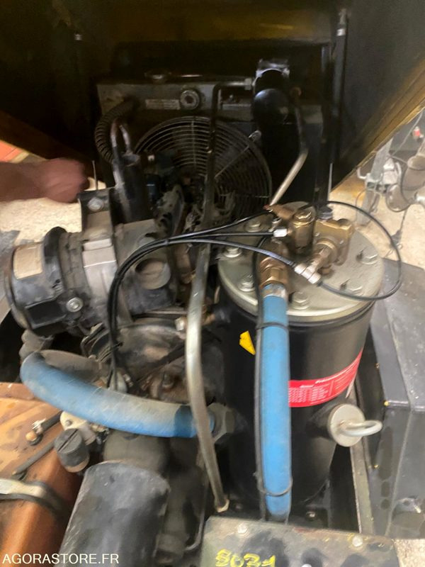 Compresor de aire Compresseur KAESER M25 2008 TBE