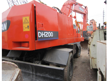 Excavadora de ruedas DOOSAN DH200W: foto 1