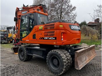 Excavadora de ruedas DOOSAN DX140W-3: foto 1
