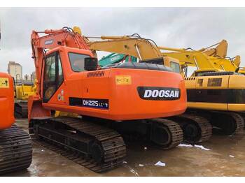 Excavadora de cadenas Doosan DH220LC-7: foto 1