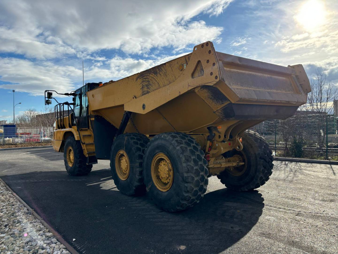 Dúmper articulado CAT 730
