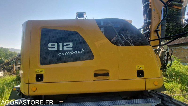 Excavadora A912 COMPACT - LIEBHERR - 2019 - 2820h