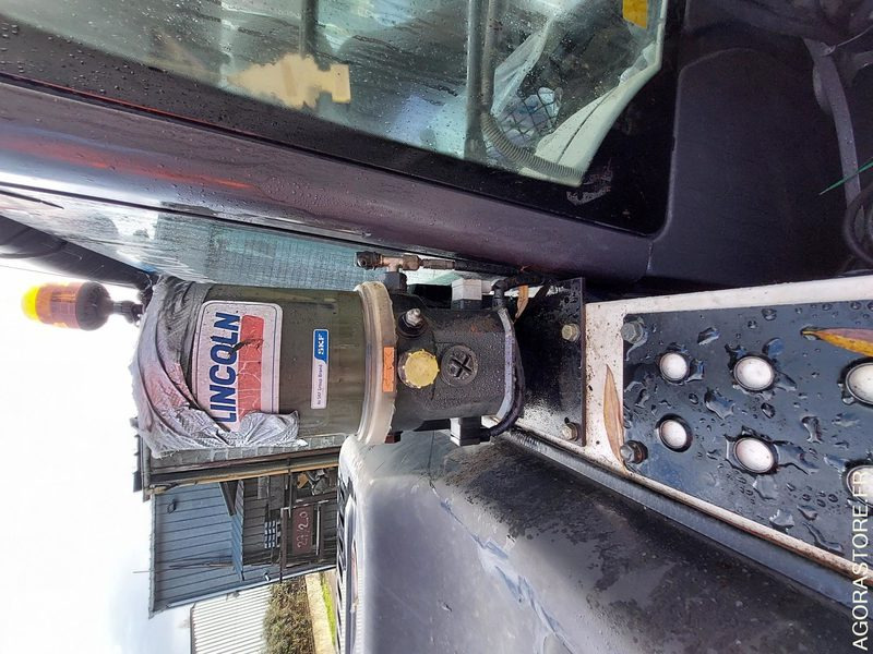 Excavadora HITACHI 140