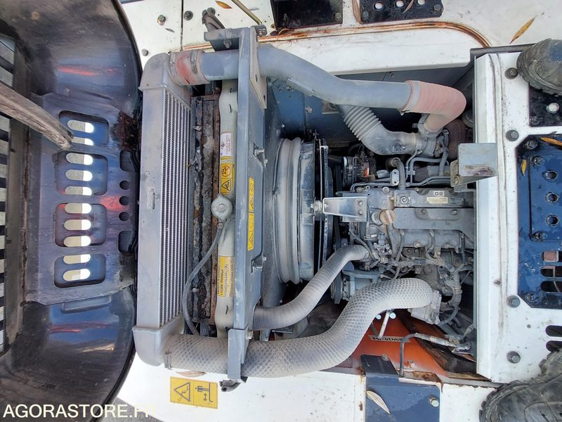 Excavadora HITACHI 140