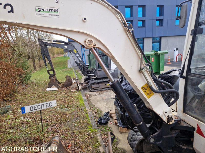 Excavadora Mini pelle Kubota U35 - 2012 - 5202