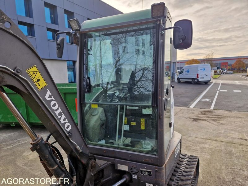 Excavadora Mini pelle Volvo ECR25D - 2015 - 4538h