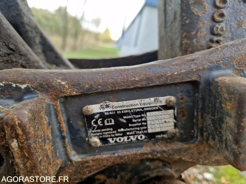 Excavadora Mini pelle Volvo ECR25D - 2015 - 4538h