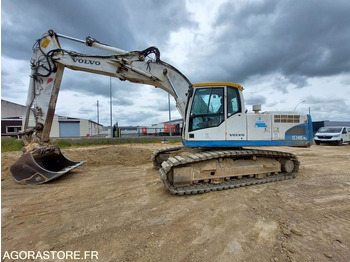 Excavadora  PELLE A CHENILLES  VOLVO EC 240 NLC - 2011 / 12 568 HEURES