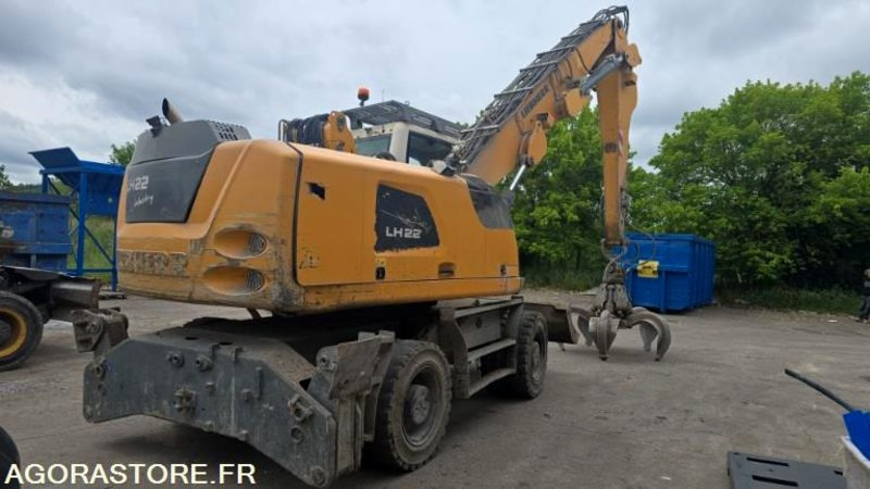 Excavadora PELLE DE MANUTENTION SUR ROUE - LH22M LITRONIC LIEBHERR - 2017 / 12 053 HEURES