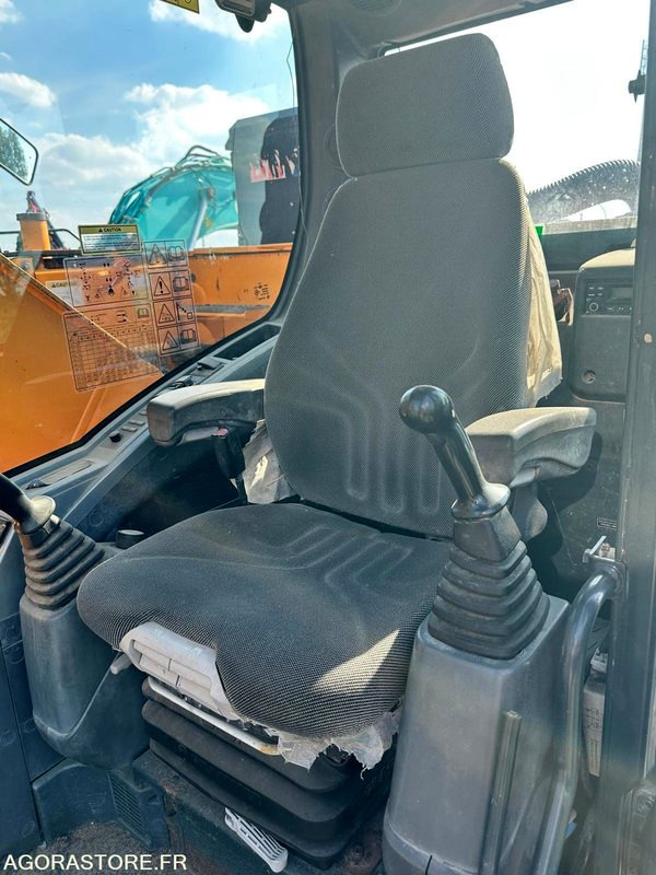 Excavadora PELLE - HYUNDAI - 235 LCR 9 - 2013 - 6200 H