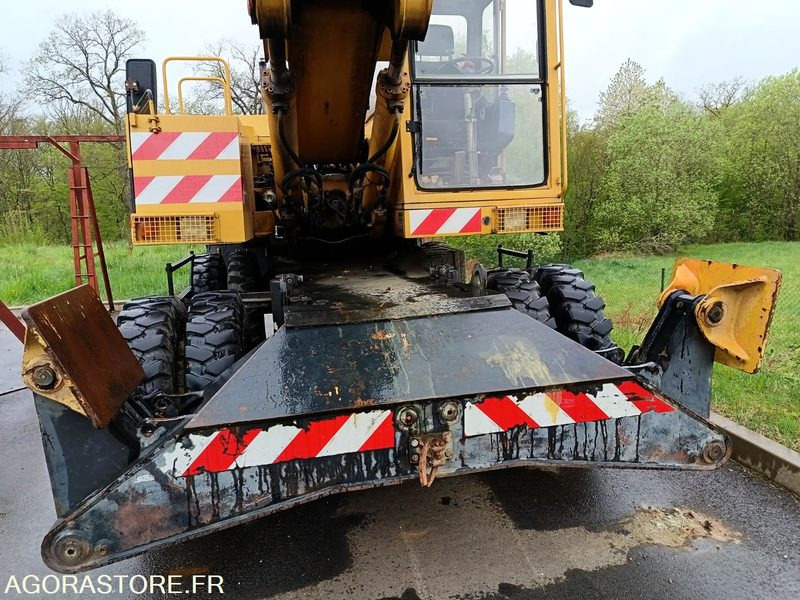 Excavadora Pelle sur pneus Cat 212 FT 003 PJ 14 59