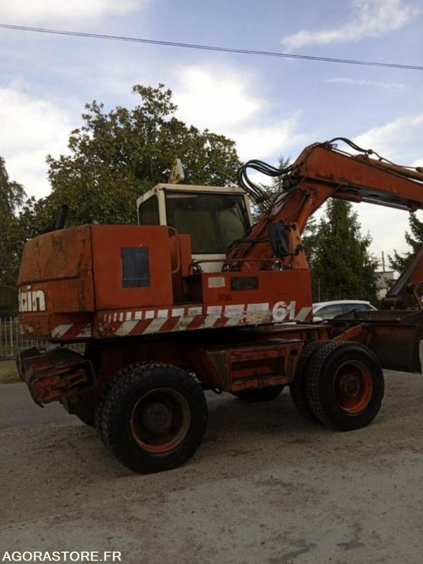 Excavadora Pelleteuse POCLAIN - P61 - 6 000h - 1986 - BON ETAT - FONCTIONNEMENT IMPECCABLE