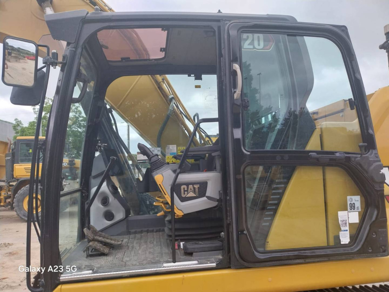 Excavadora de cadenas CAT 320
