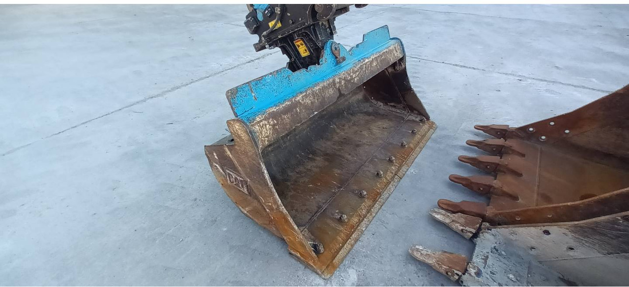 Excavadora de cadenas CAT 320 GC