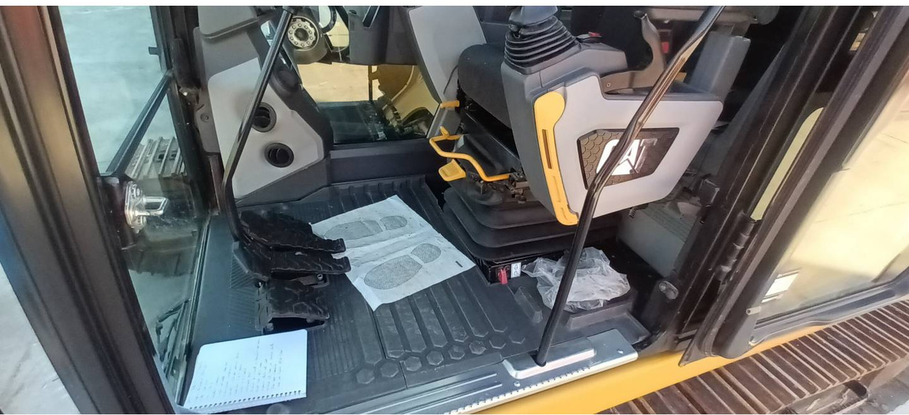 Excavadora de cadenas CAT 320 GC