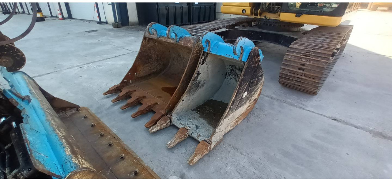Excavadora de cadenas CAT 320 GC