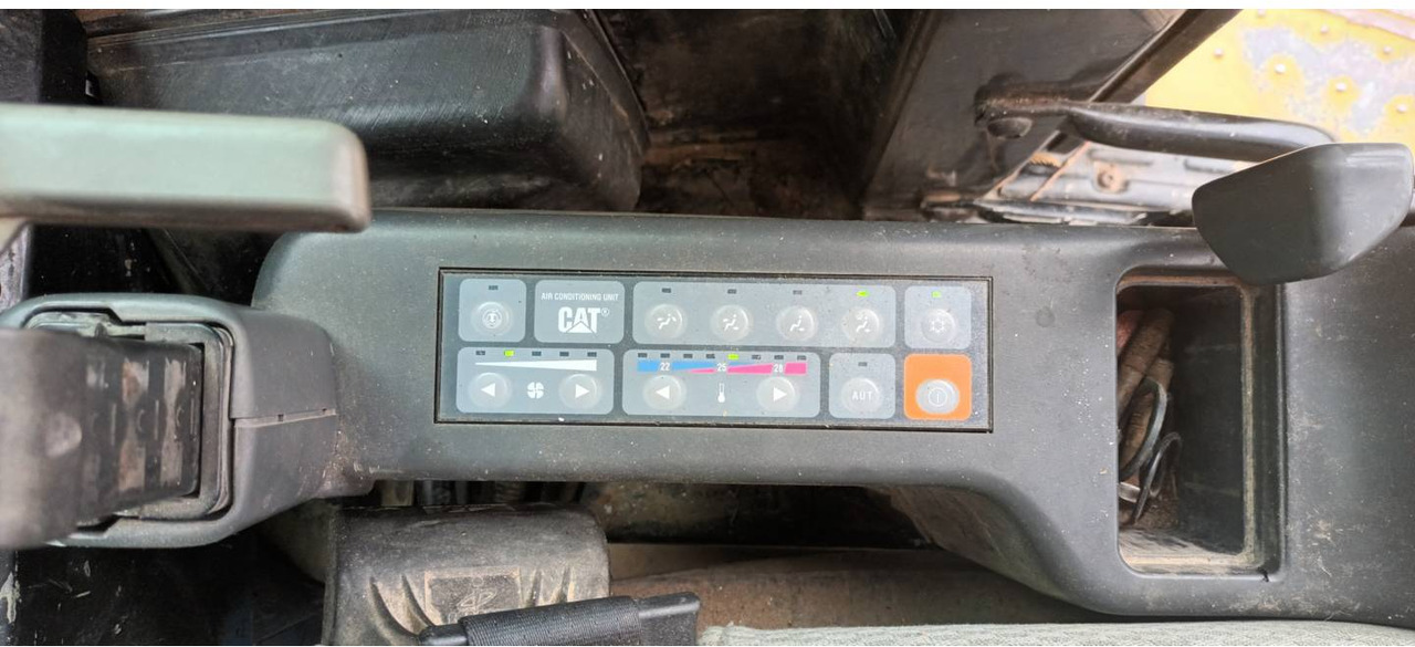 Excavadora de cadenas CAT 321D CR