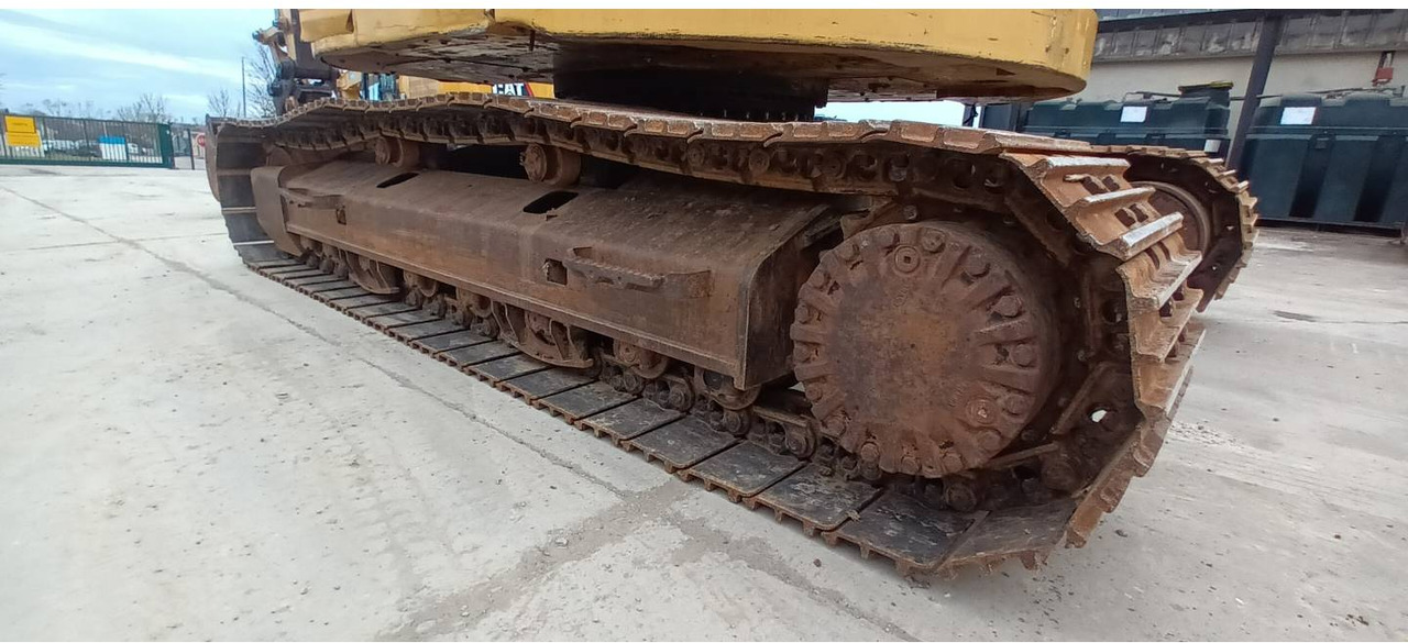 Excavadora de cadenas CAT 321D CR