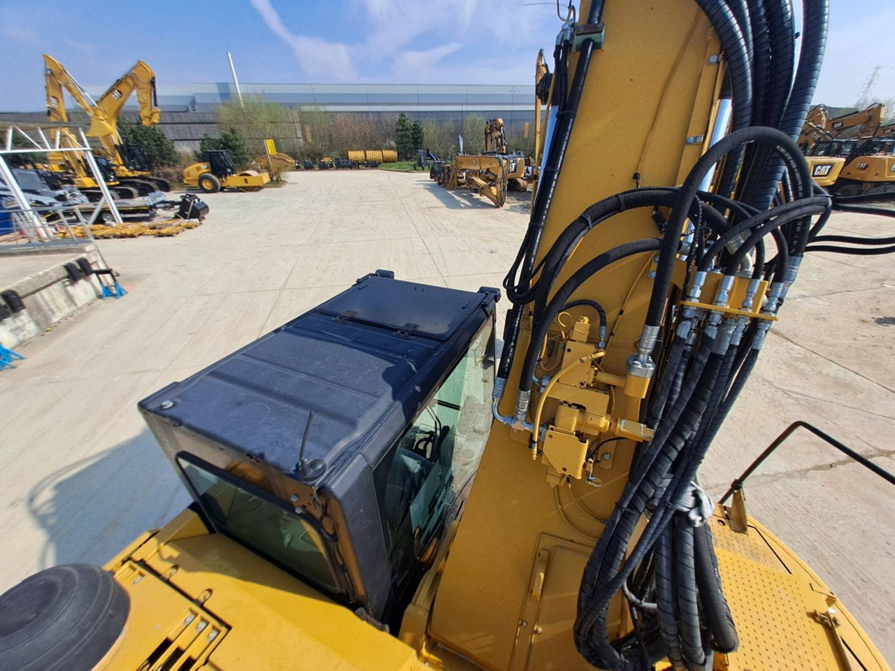 Excavadora de cadenas CAT 328D