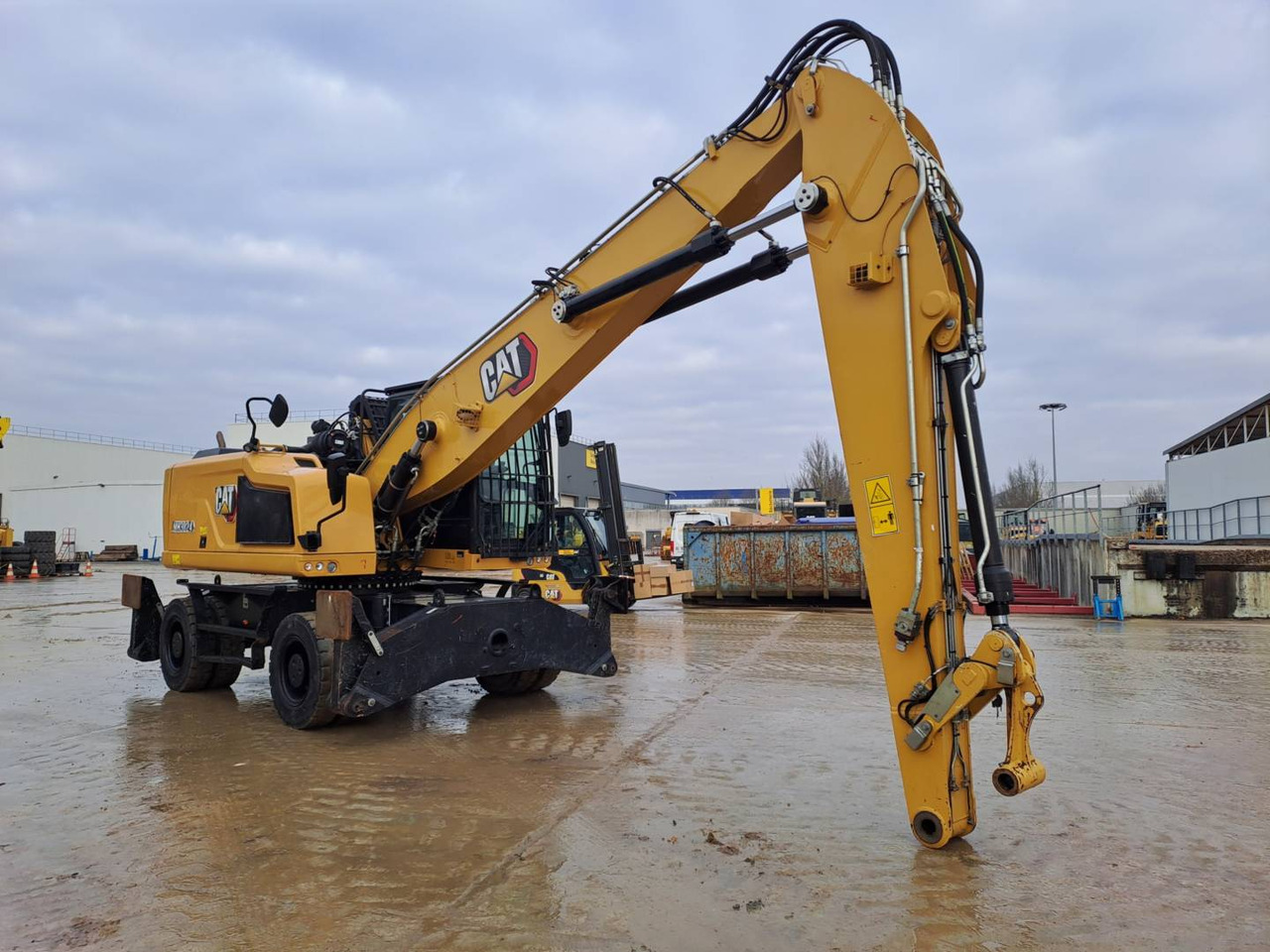 Excavadora de ruedas CAT MH3024