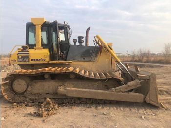 Bulldozer KOMATSU D65-PX: foto 1