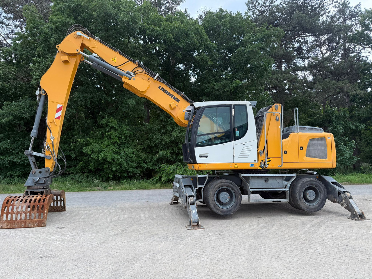 Manipulador de materiales LIEBHERR LH22M