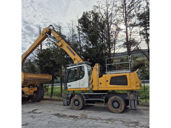 Manipulador de materiales LIEBHERR LH30M