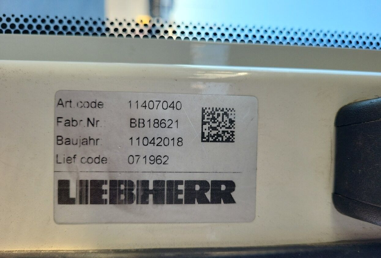 Manipulador de materiales LIEBHERR LH30M
