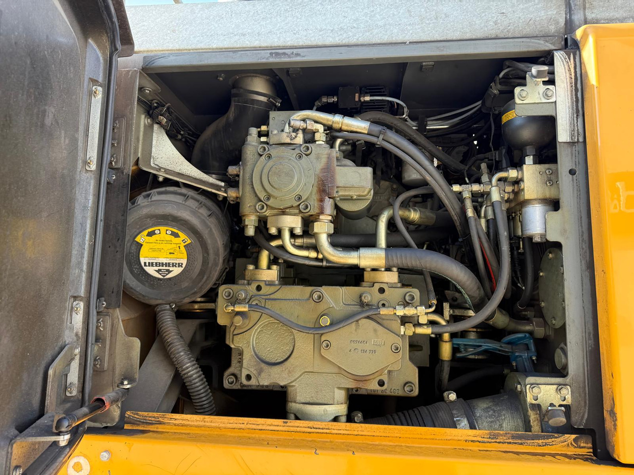 Manipulador de materiales LIEBHERR LH30M