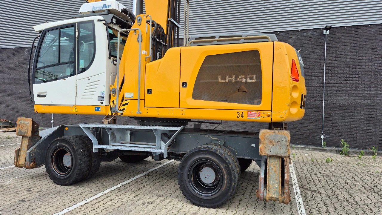 Manipulador de materiales LIEBHERR LH40M