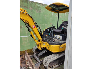 Miniexcavadora  MINI PELLE KOMATSU - 2.5T PC26-MR3 - 2015 - 4390 HEURES