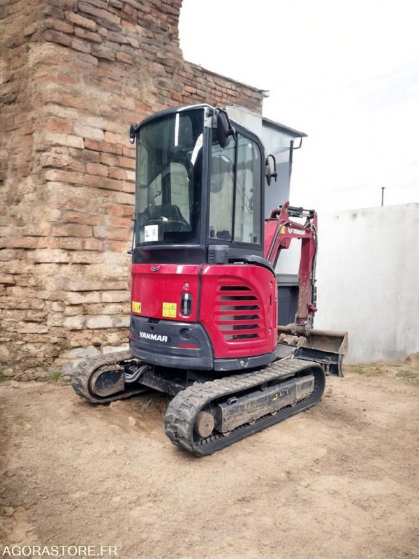 Miniexcavadora MINI PELLE SUR CHENILLE YANMAR VIO23-6